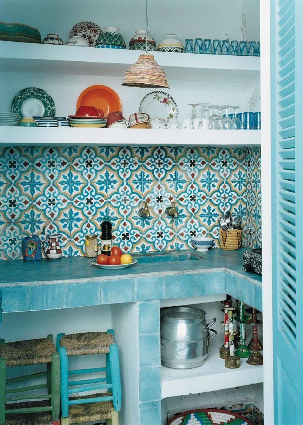Une cuisine à la déco méditerranéenne